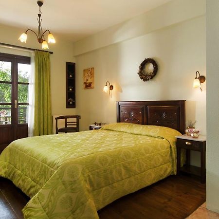 Aparthotel Fretzato à Eláti Chambre photo
