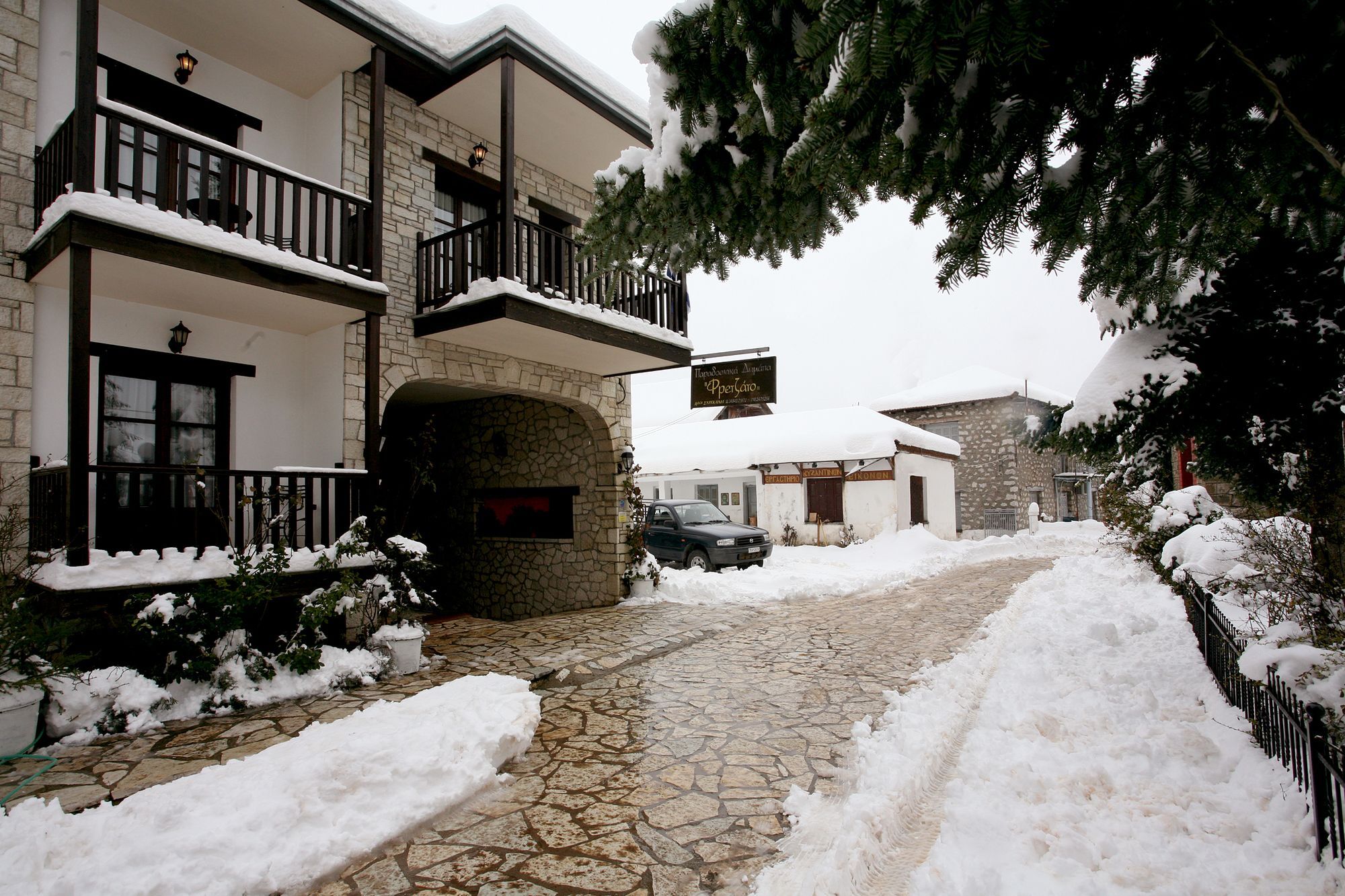 Aparthotel Fretzato à Eláti Extérieur photo